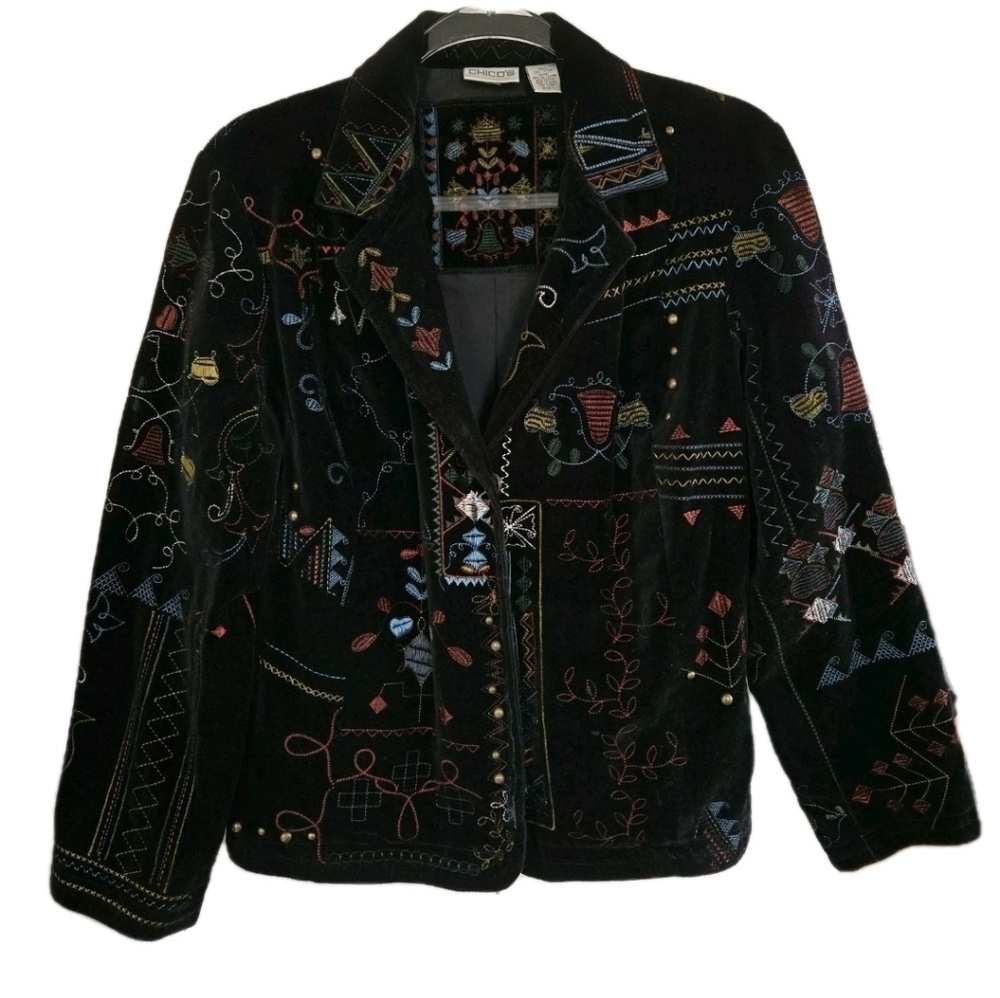 Chico's Boho Embroidered Black Velvet Jacket Size S Snap Front Pockets Studs